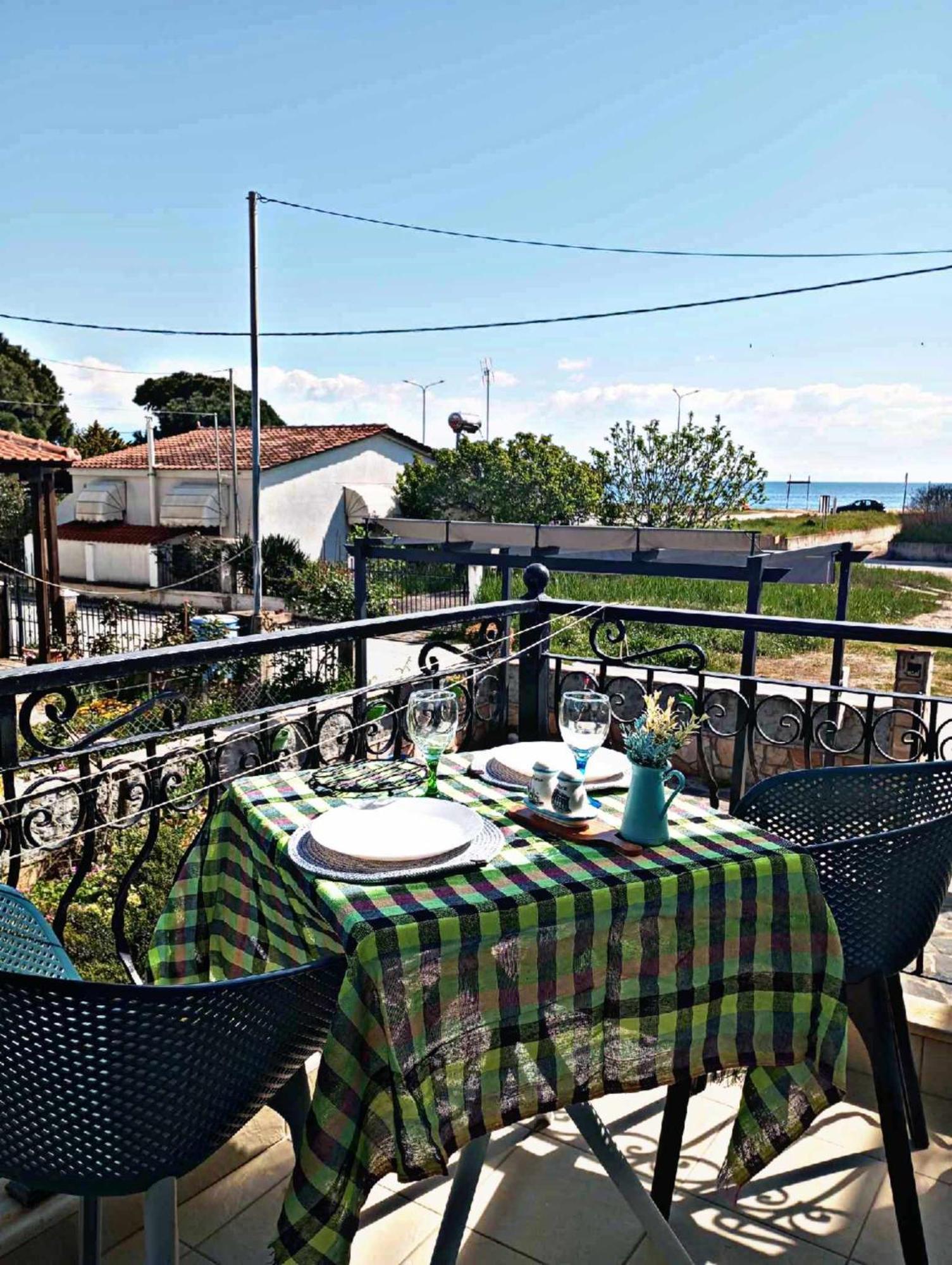 Villa Camellia Vrasná Dış mekan fotoğraf