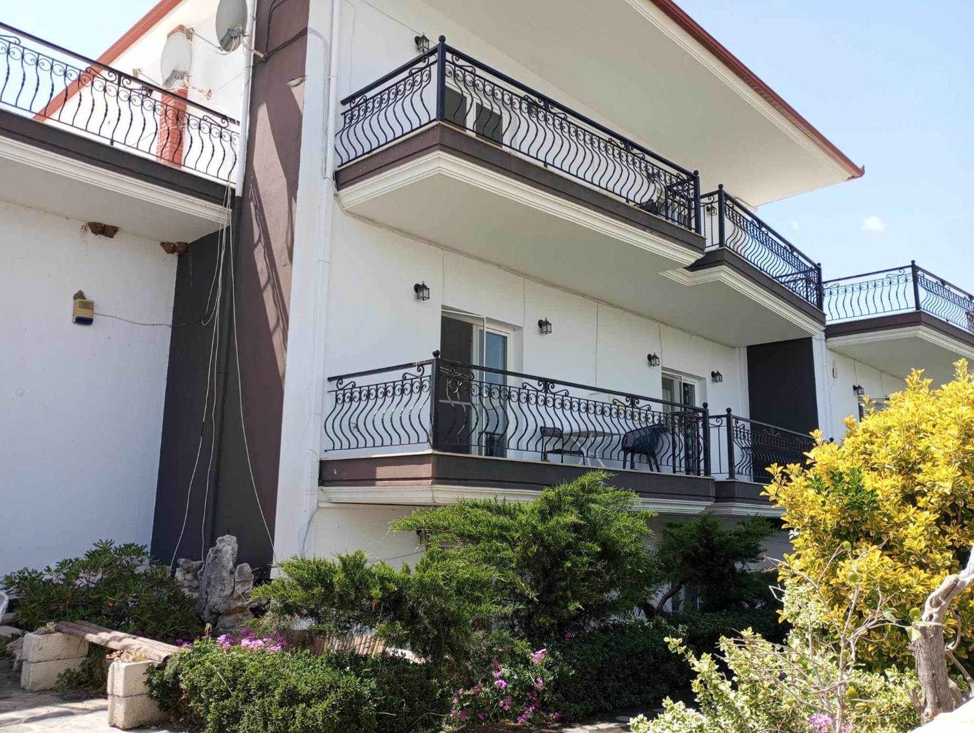 Villa Camellia Vrasná Dış mekan fotoğraf