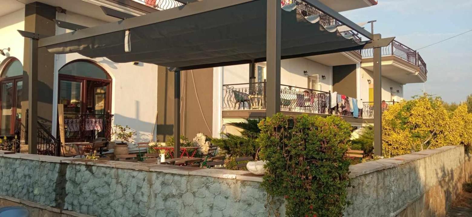 Villa Camellia Vrasná Dış mekan fotoğraf