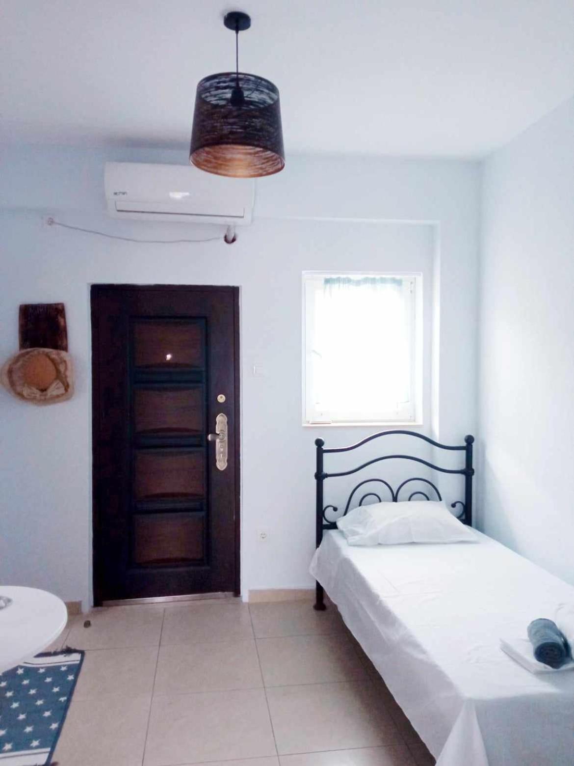Villa Camellia Vrasná Dış mekan fotoğraf