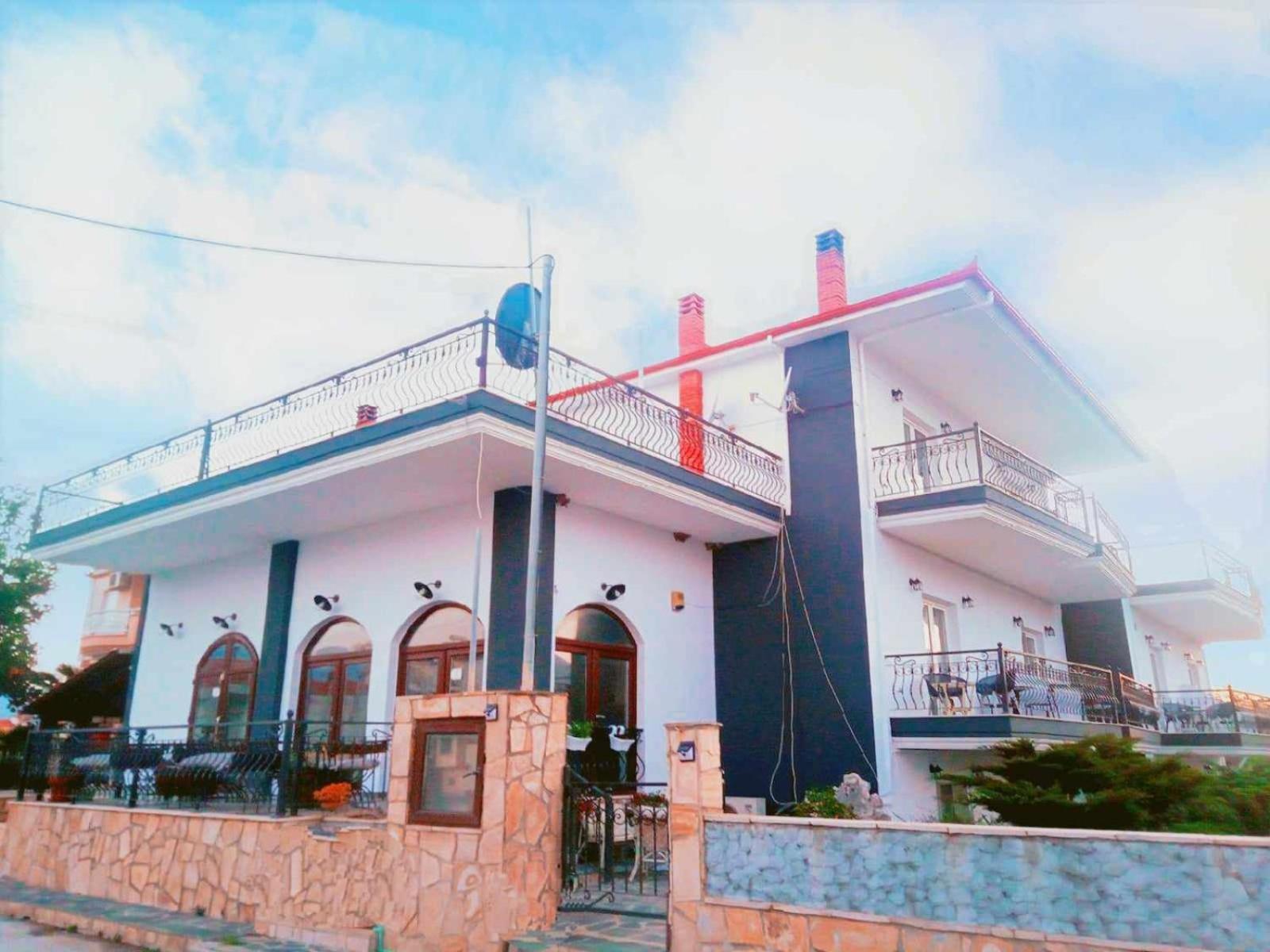 Villa Camellia Vrasná Dış mekan fotoğraf